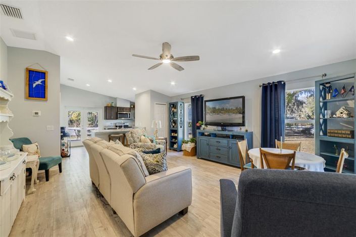 Image No.4-3 Bed House for sale