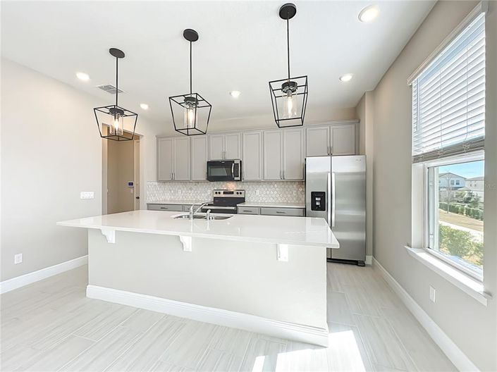 Image No.12-4 Bed House for sale