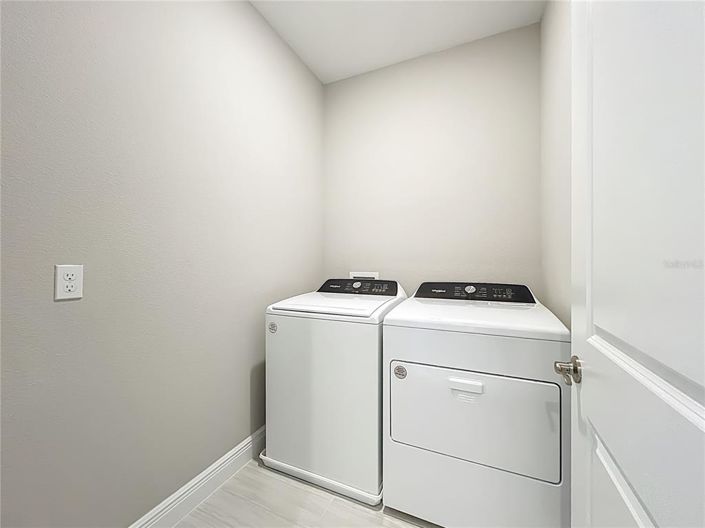 Image No.38-4 Bed House for sale