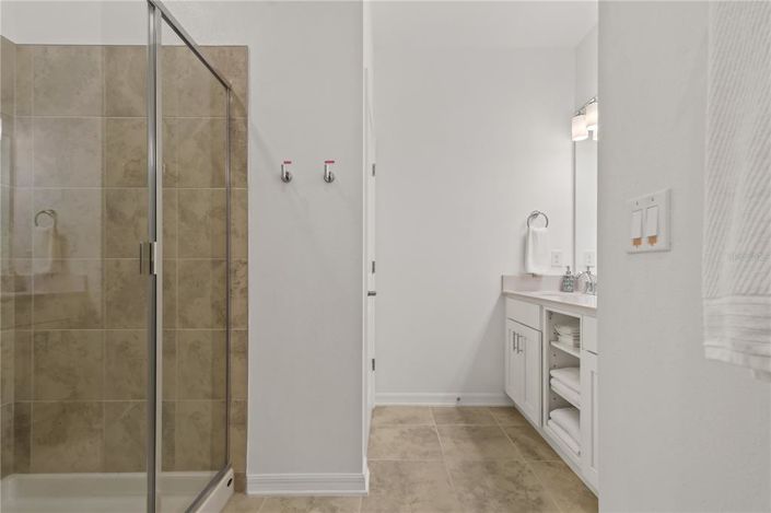 Image No.27-2 Bed Apartment for sale