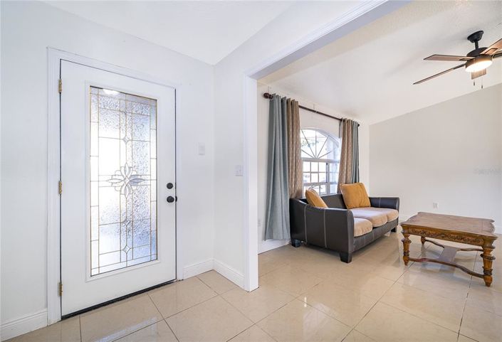 Image No.4-3 Bed House for sale