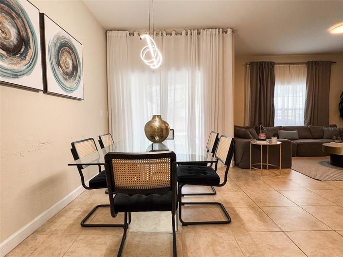 Image No.13-4 Bed Townhouse for sale