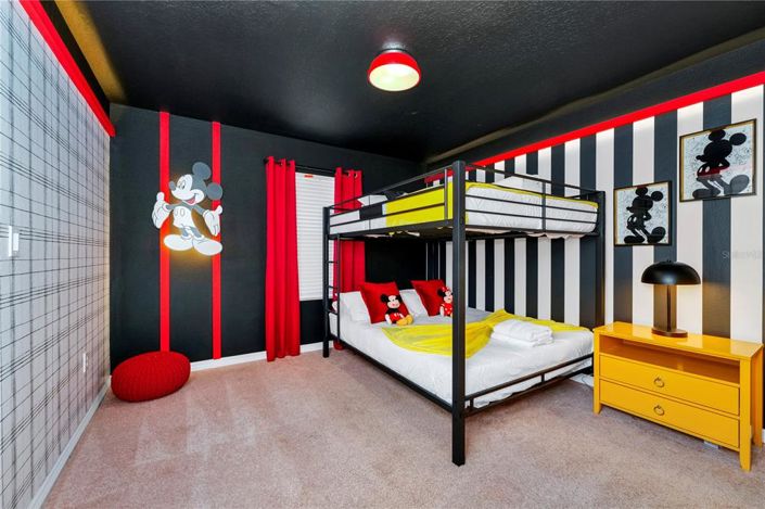 Image No.32-4 Bed Townhouse for sale