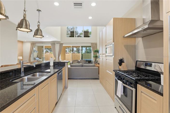 Image No.5-3 Bed Townhouse for sale