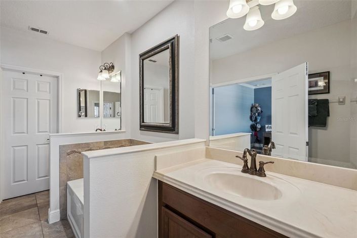 Image No.13-3 Bed Townhouse for sale