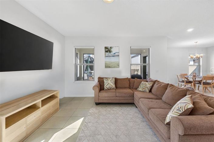 Image No.10-4 Bed House for sale