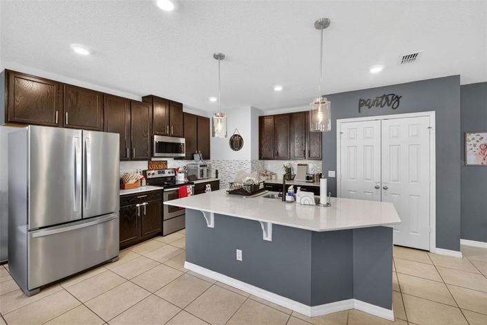 Image No.12-4 Bed House for sale