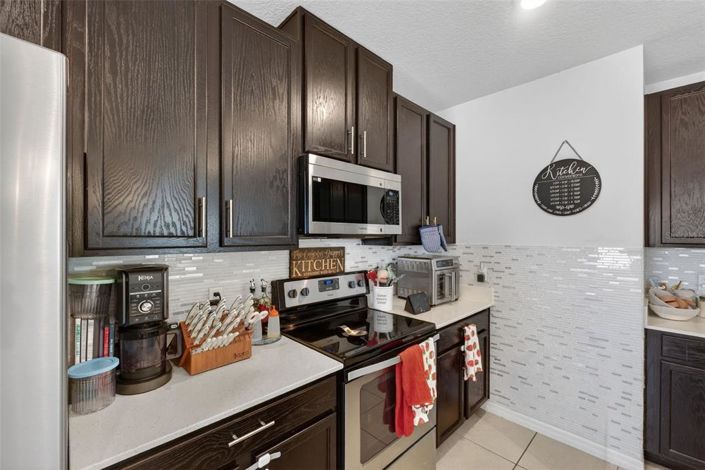 Image No.18-4 Bed House for sale