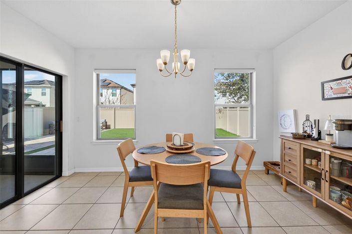 Image No.19-4 Bed House for sale