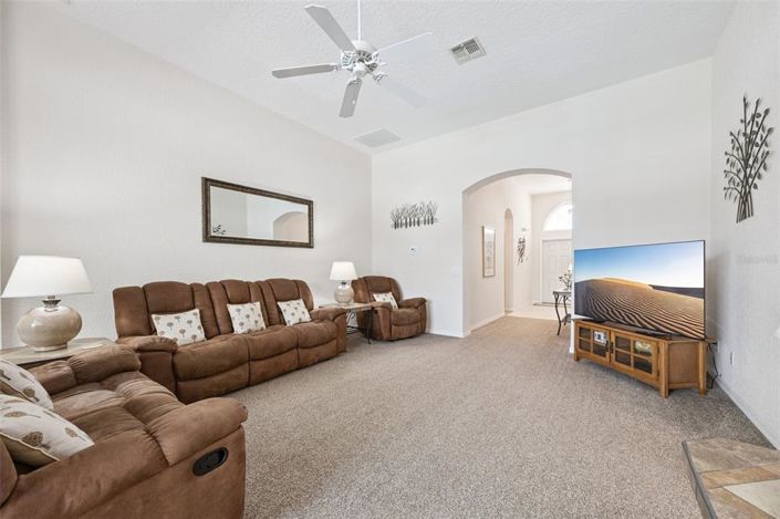 Image No.19-4 Bed House for sale