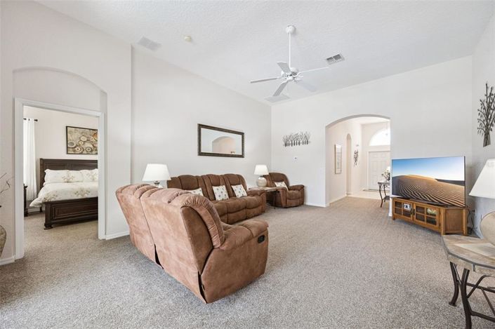 Image No.21-4 Bed House for sale