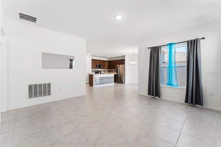 Image No.18-3 Bed House for sale