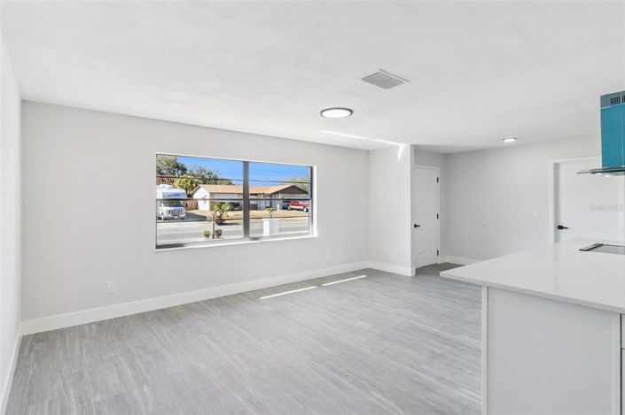 Image No.4-Maison de 4 chambres à vendre à Saint John