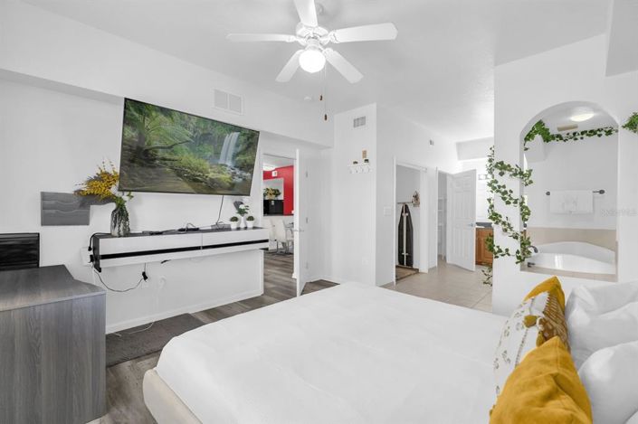 Image No.10-3 Bed Apartment for sale