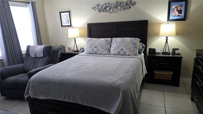 Image No.11-2 Bed Townhouse for sale