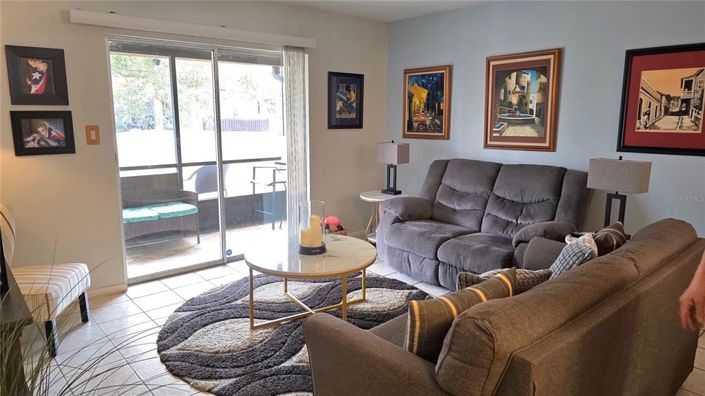 Image No.7-2 Bed Townhouse for sale