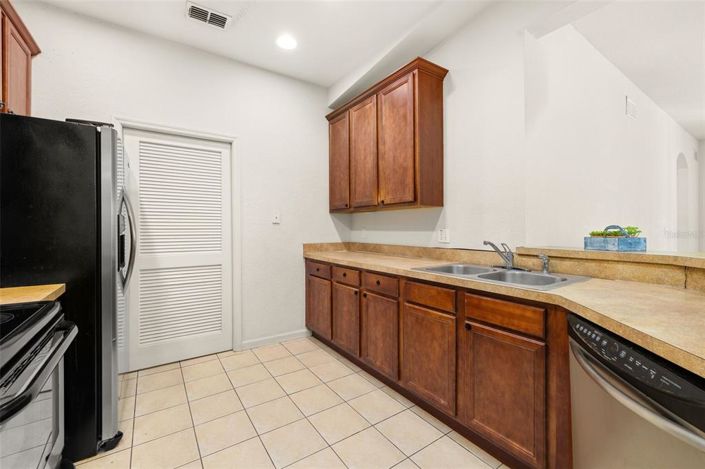 Image No.10-Appartement de 3 chambres à vendre à Saint John