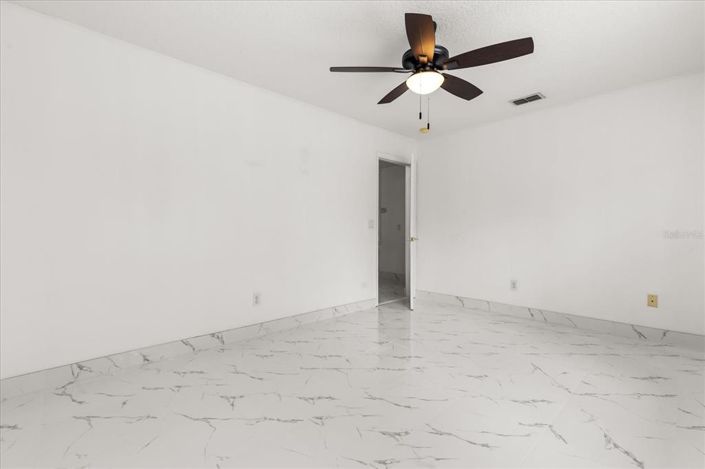 Image No.10-Maison de 5 chambres à vendre à Saint John