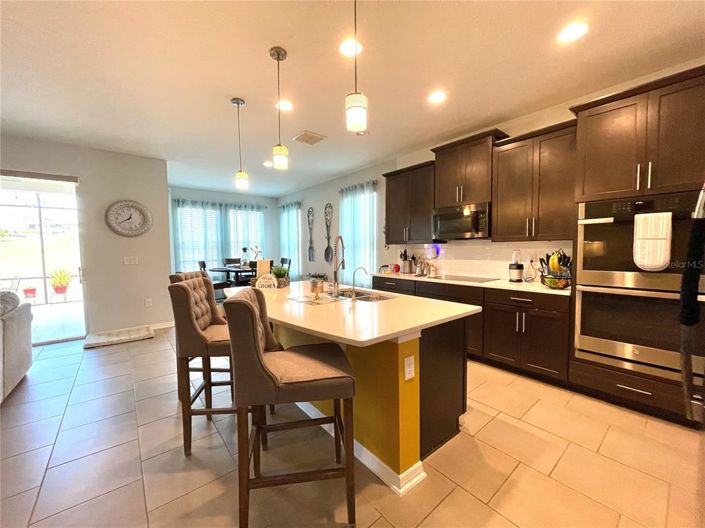 Image No.8-3 Bed House for sale