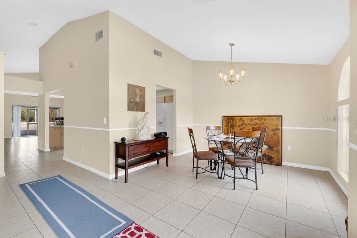 Image No.6-3 Bed House for sale