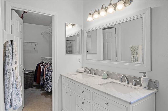 Image No.30-3 Bed House for sale