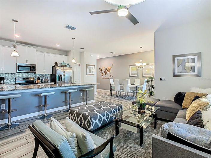 Image No.4-4 Bed Townhouse for sale