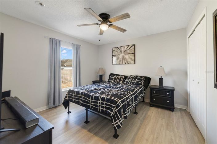 Image No.15-4 Bed House for sale