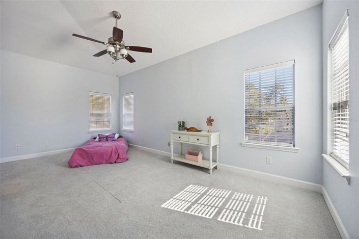 Image No.32-5 Bed House for sale