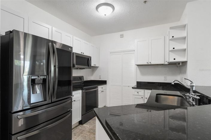 Image No.15-2 Bed Apartment for sale