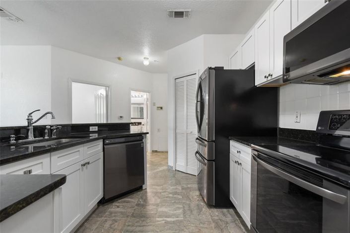 Image No.19-2 Bed Apartment for sale