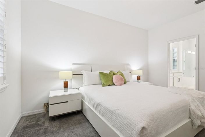 Image No.21-4 Bed House for sale