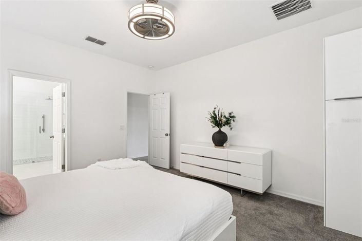 Image No.22-4 Bed House for sale