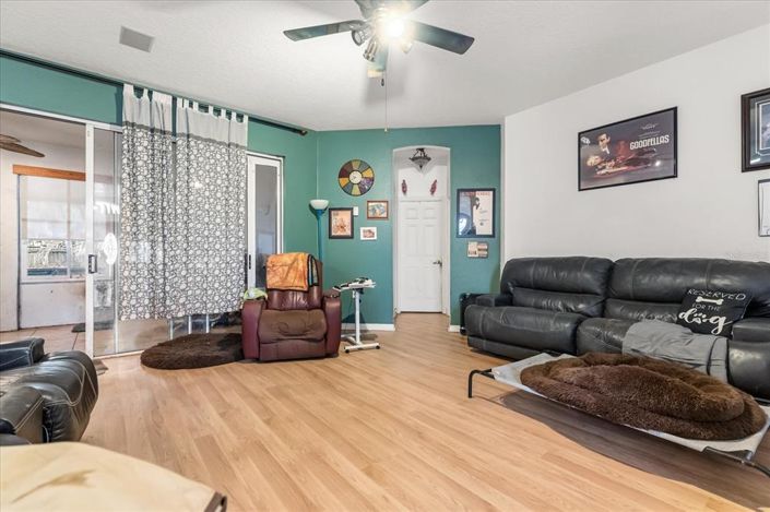 Image No.3-Maison de 4 chambres à vendre à Saint John