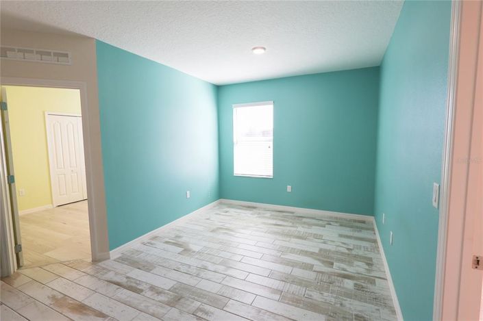 Image No.13-3 Bed House for sale