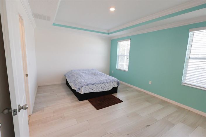 Image No.19-3 Bed House for sale