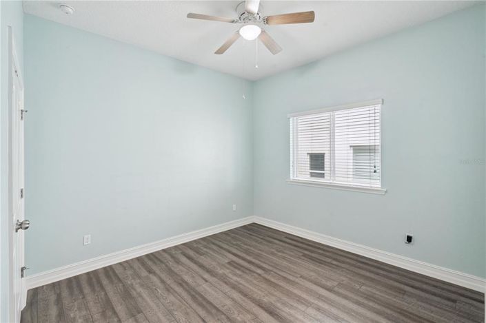 Image No.17-3 Bed House for sale