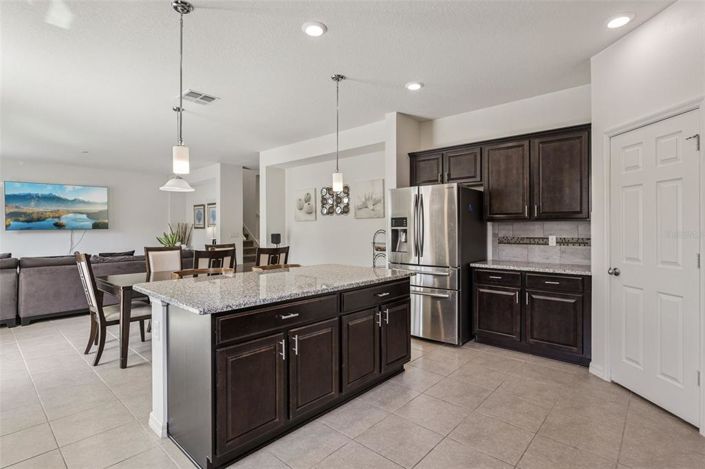 Image No.9-3 Bed House for sale