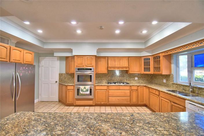 Image No.13-5 Bed House for sale