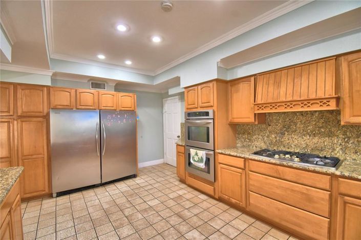 Image No.16-5 Bed House for sale