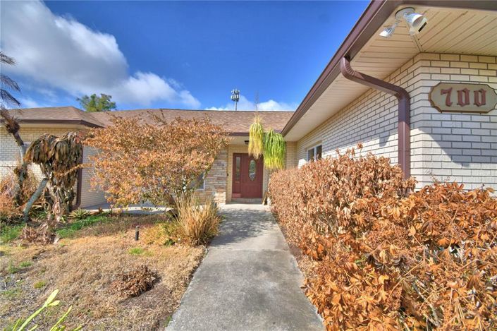 Image No.2-5 Bed House for sale