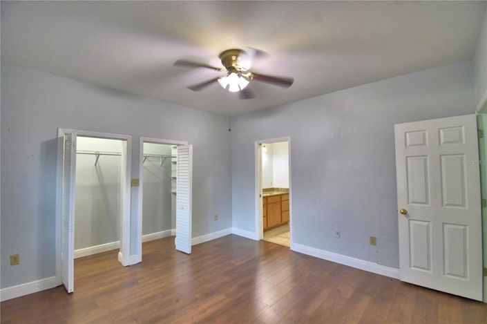 Image No.34-5 Bed House for sale