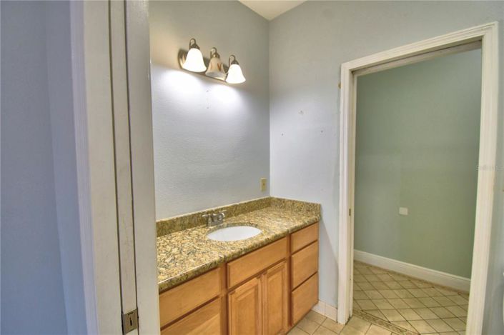 Image No.35-5 Bed House for sale