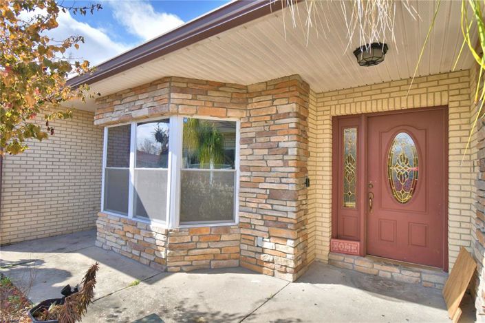 Image No.4-5 Bed House for sale