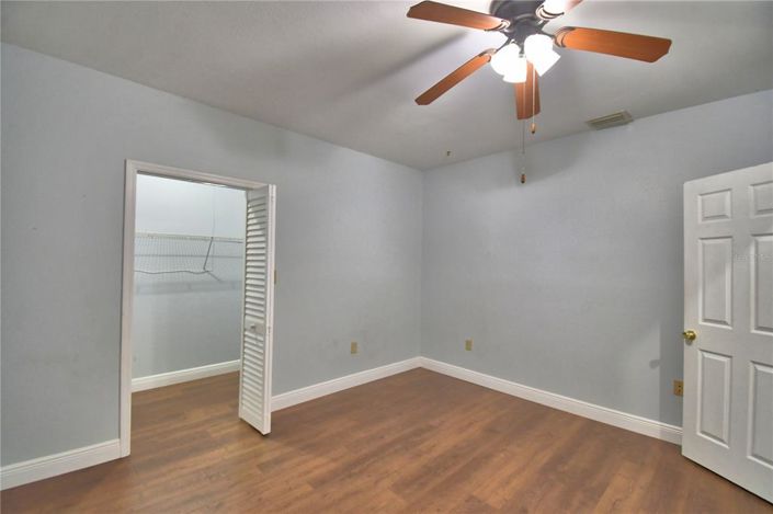 Image No.43-5 Bed House for sale