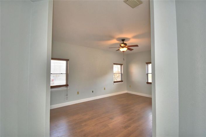 Image No.49-5 Bed House for sale