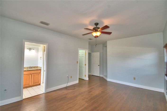 Image No.52-5 Bed House for sale