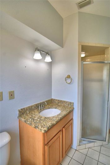 Image No.57-5 Bed House for sale