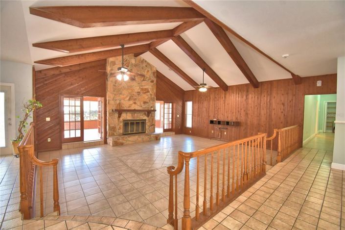 Image No.6-5 Bed House for sale