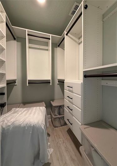 Image No.26-4 Bed House for sale