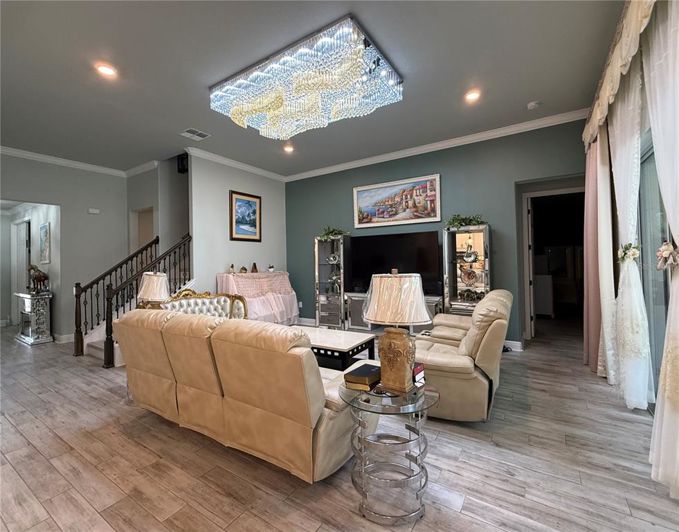 Image No.7-4 Bed House for sale